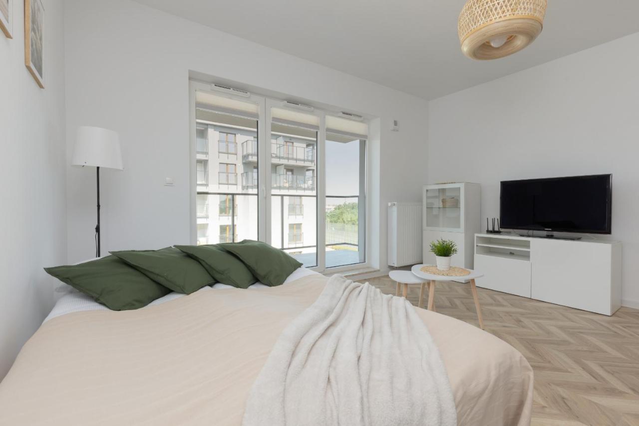 Ursus Sunny Studio For 4 Guests With Parking & Balcony By Noclegi Renters Warsaw Luaran gambar