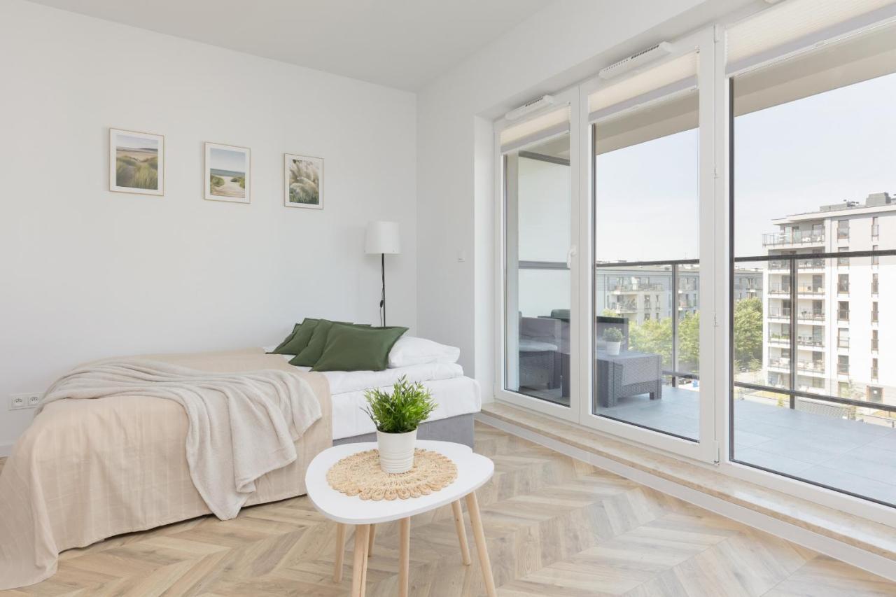 Ursus Sunny Studio For 4 Guests With Parking & Balcony By Noclegi Renters Warsaw Luaran gambar