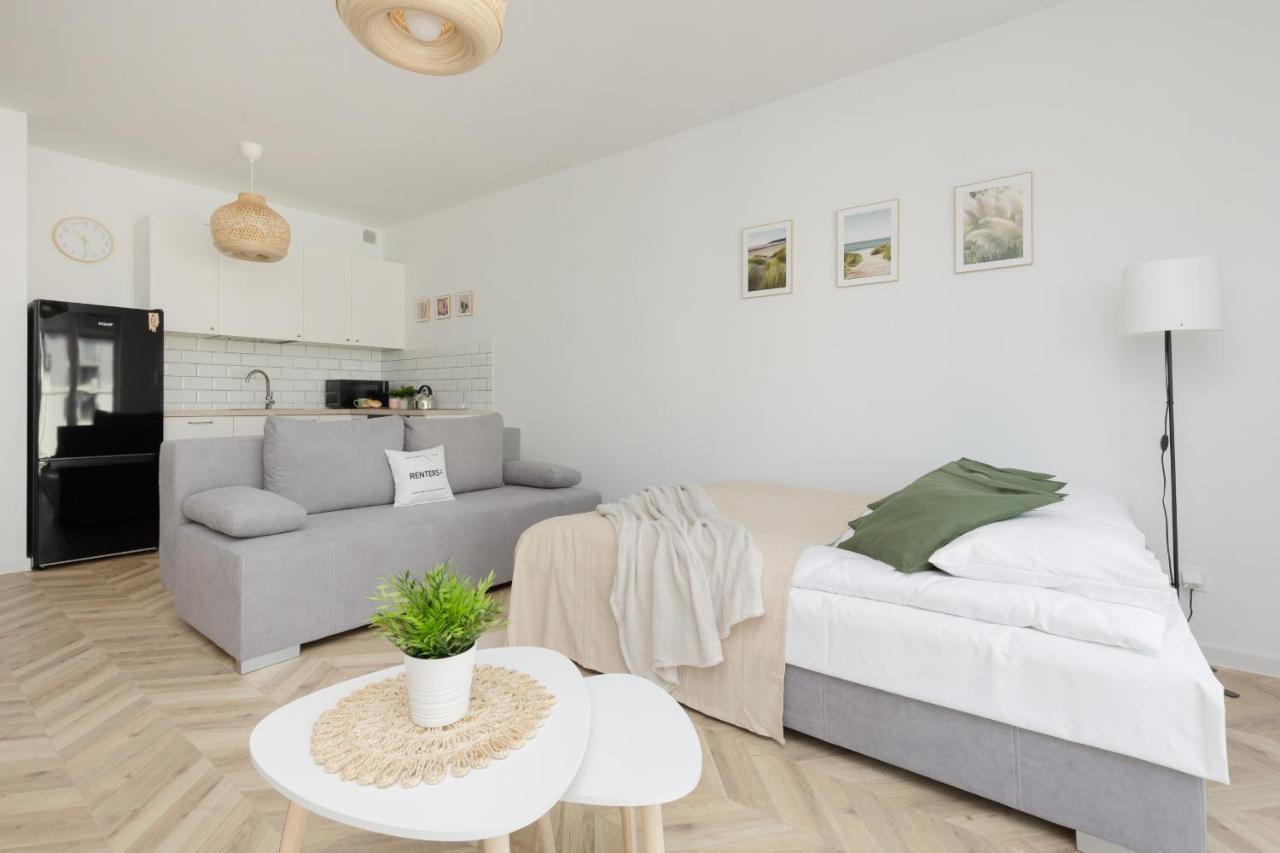Ursus Sunny Studio For 4 Guests With Parking & Balcony By Noclegi Renters Warsaw Luaran gambar